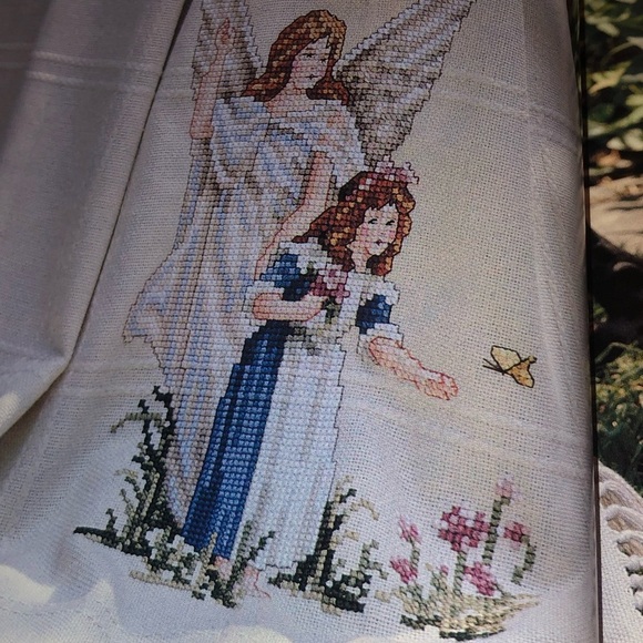Angels Remembered Cross-Stitch Book - a leisure arts book- 1990s - gently used - Picture 8 of 12